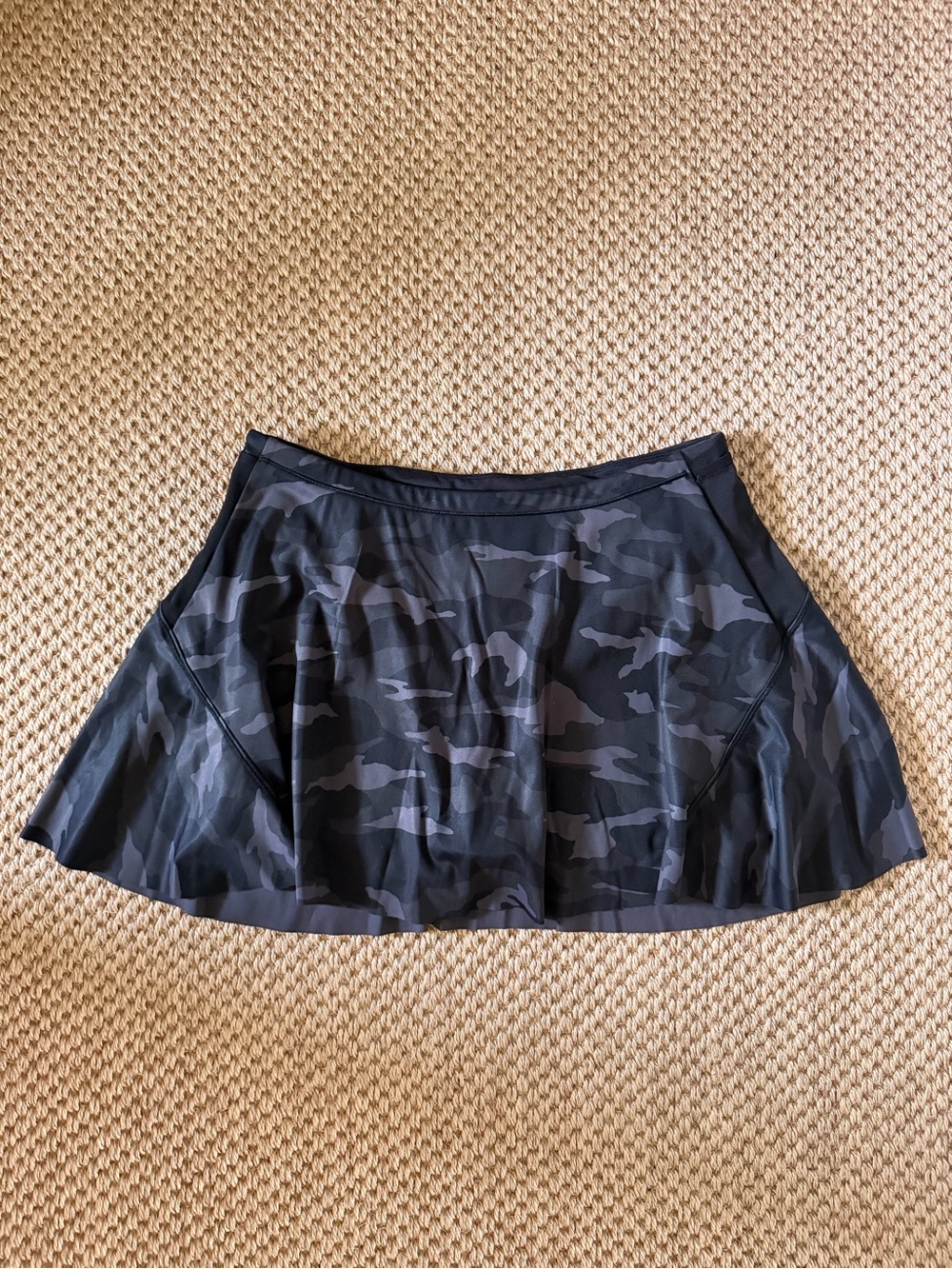 Athleta Match Point Skort – Black Camo – Size Medium